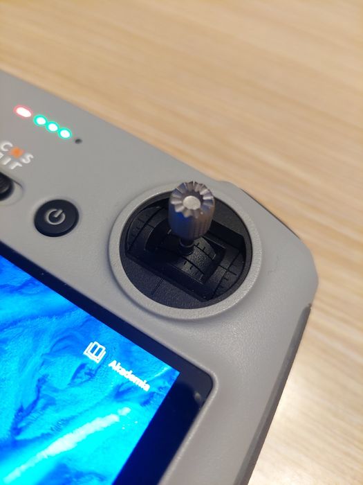 Kontroler DJI RC, plus kabel i osłona gimbala