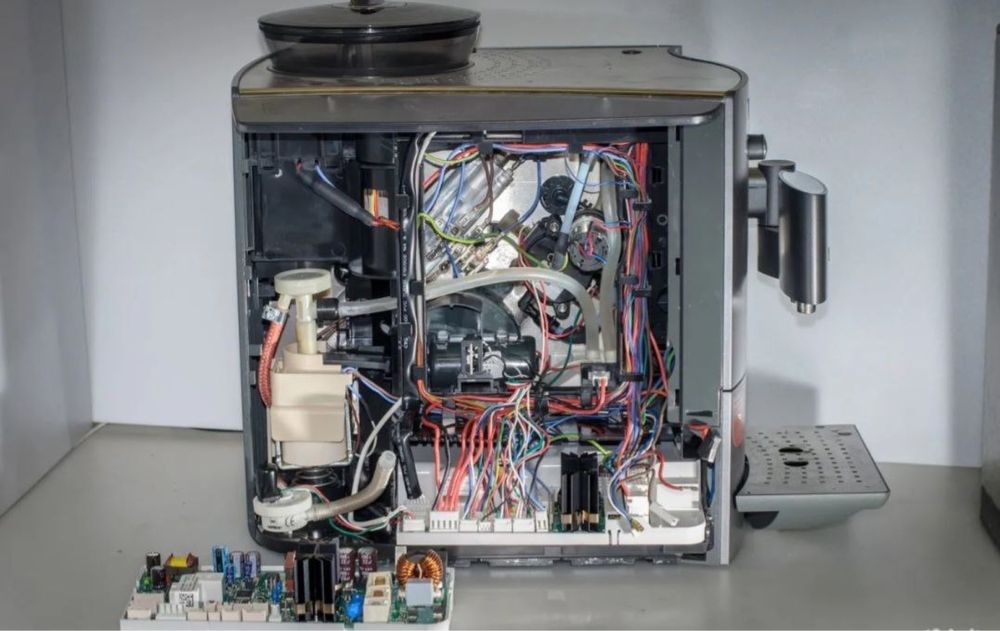 Ремонт кавомашин кавомолок Майстер з виїздом