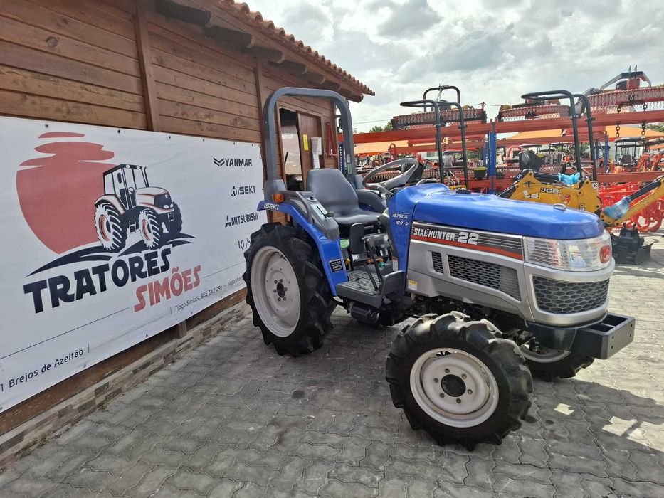 Trator Iseki Sial Hunter 22 | 4x4 | Direção Assistida | Inversor | Imaculado