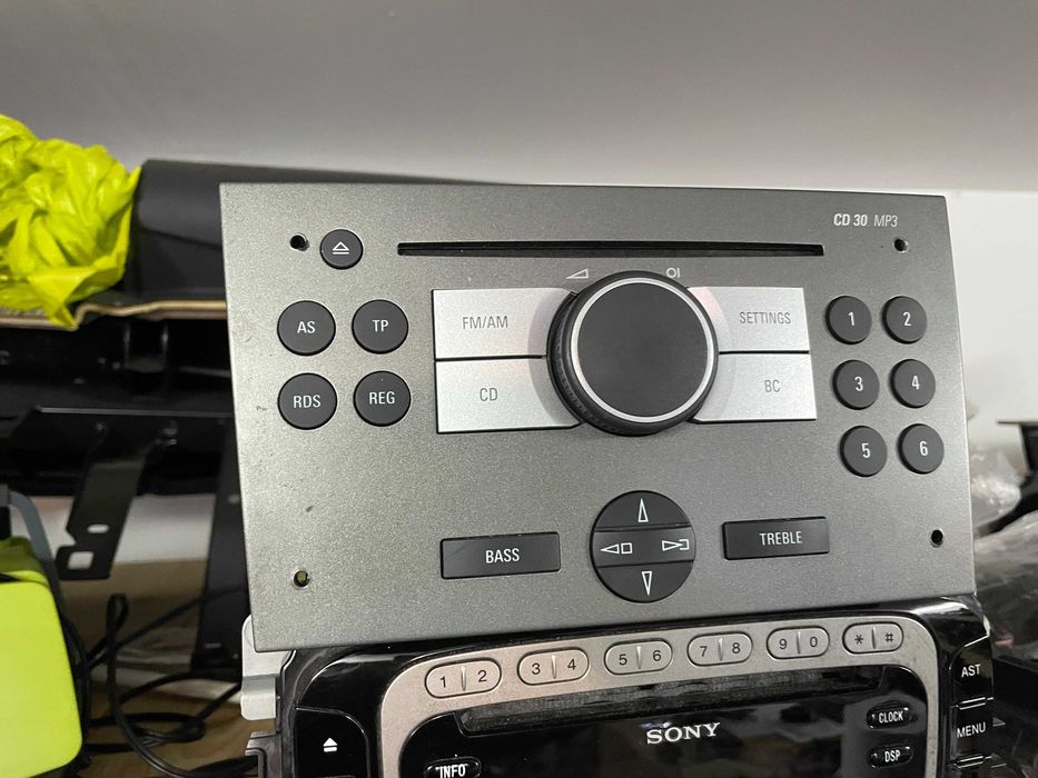 Opel Meriva Radio CD Fabryczne stan bdb z kodem