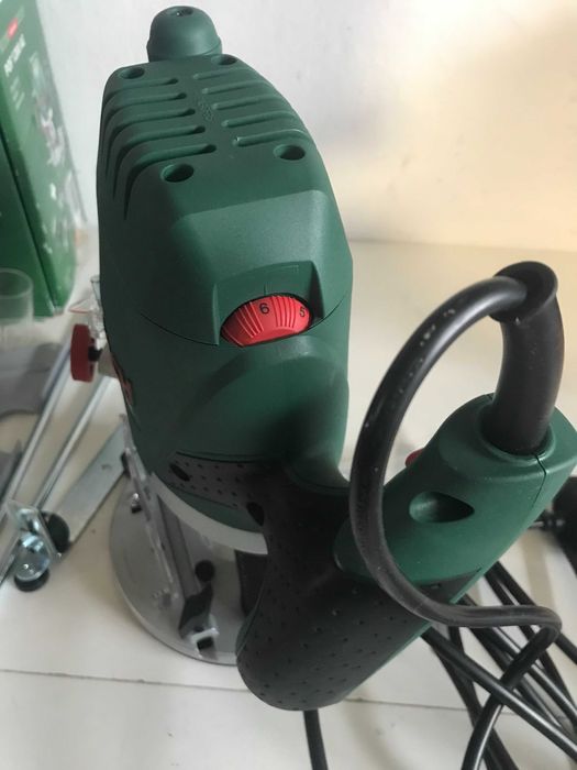 Фрезер Bosch POF 1200 AE, 1200 Вт.,цанга 8 мм., з Англії