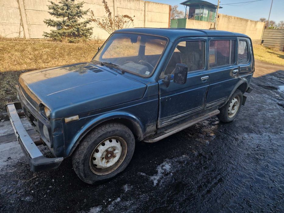 Продам нива  2131