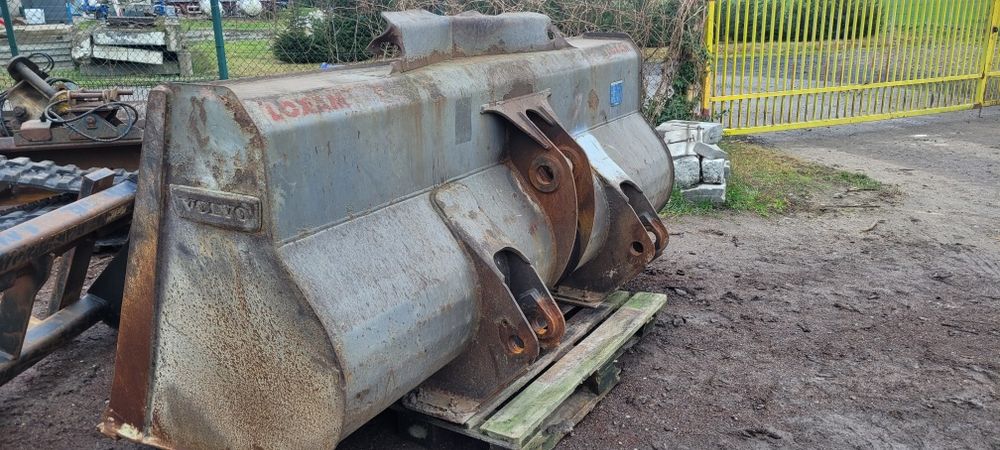 Łyżka Volvo 250 cm