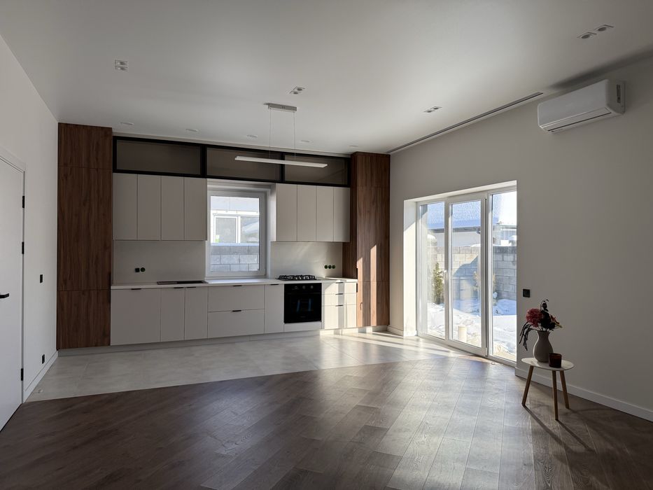 Будинок з новим ремонтом