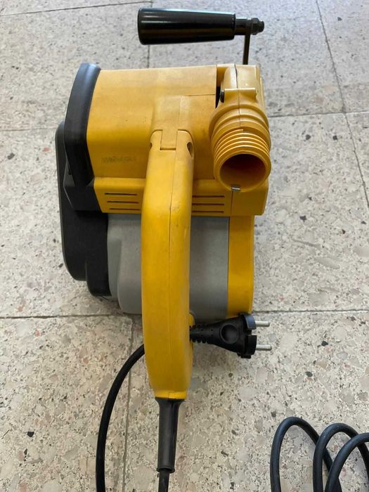 Lixadeira de rolo De Walt