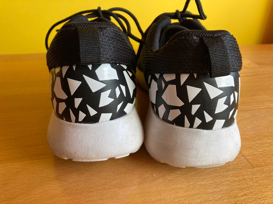 KA928 Nike Roshe One 38