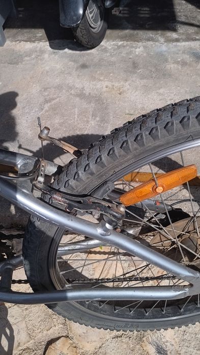 Bicicleta rock rider aro-24 para crinça  usado mas em boas condições