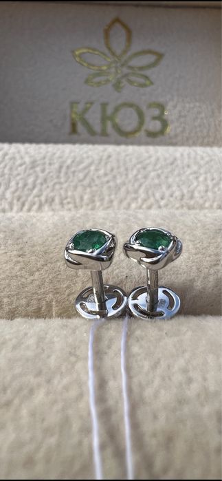 Золоті пусети зі смарагдами#Гвоздики з натуральными изумрудами# кюз