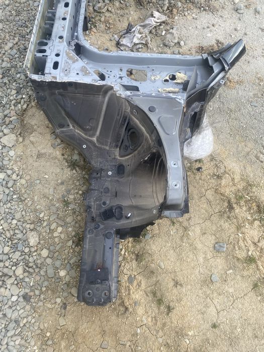 Podłużnica BMW X1 U11 podłużnica