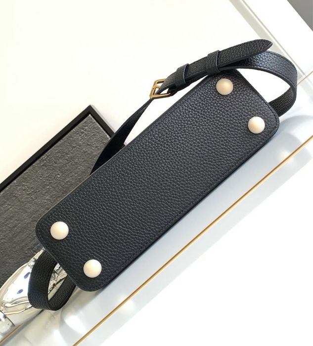 Сумка LV louis vuitton capucines BB