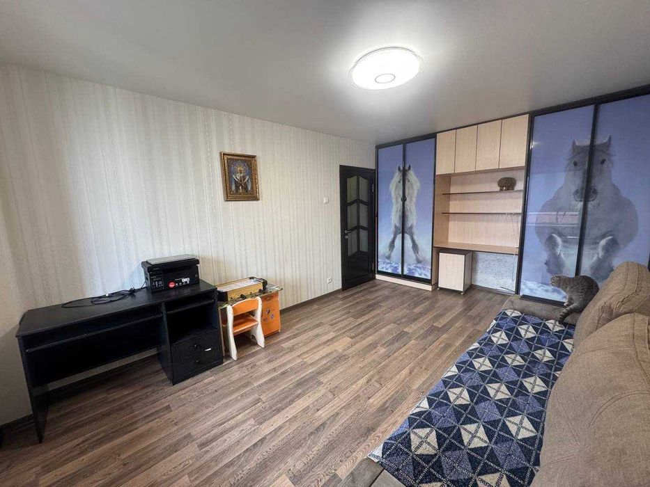 Придаж трикімнатної квартири 78 м., метро Теремки, Магелан