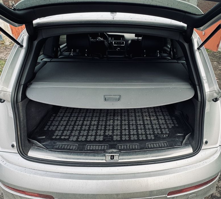 Оригинальная Шторка Полка Ролета Багажника на Audi Q7 4L 2006-2015.