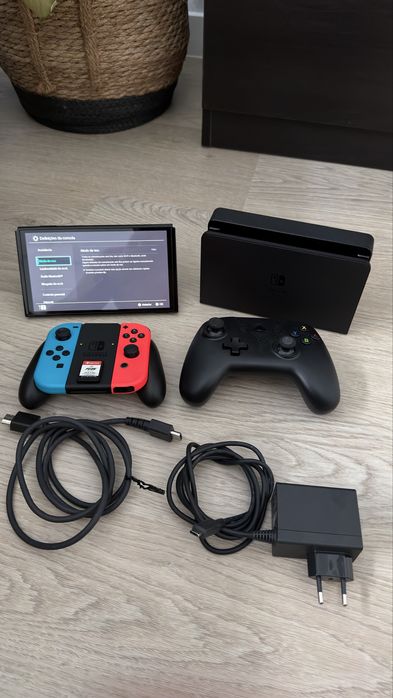 Nintendo Switch OLED + acessórios
