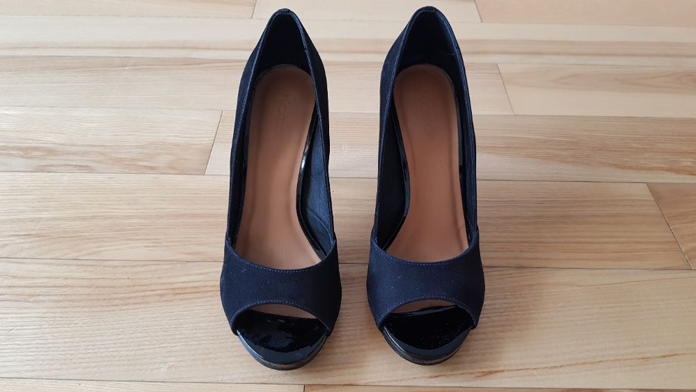 Szpilki Kazar czarne r.38