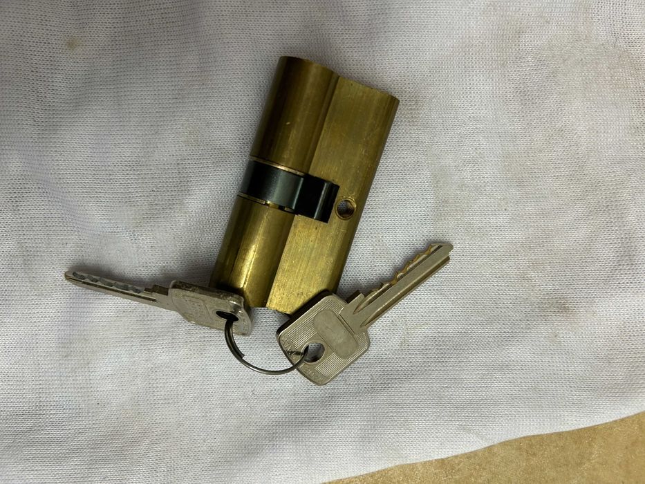Fechadura para trancar porta