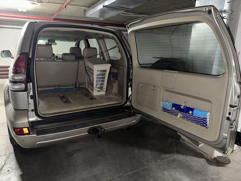 автомобиль Toyota Prado