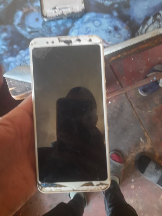 Пролам 2 телефона на запчясти