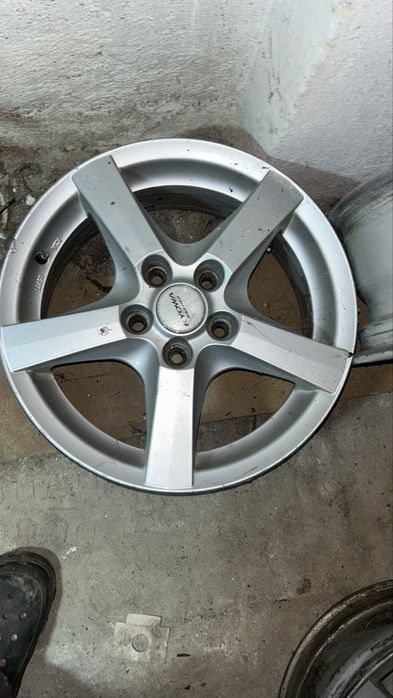 Диски Enzo H 16" 6,5J 5x112 ET45 DIA70,1(vag) 5x112