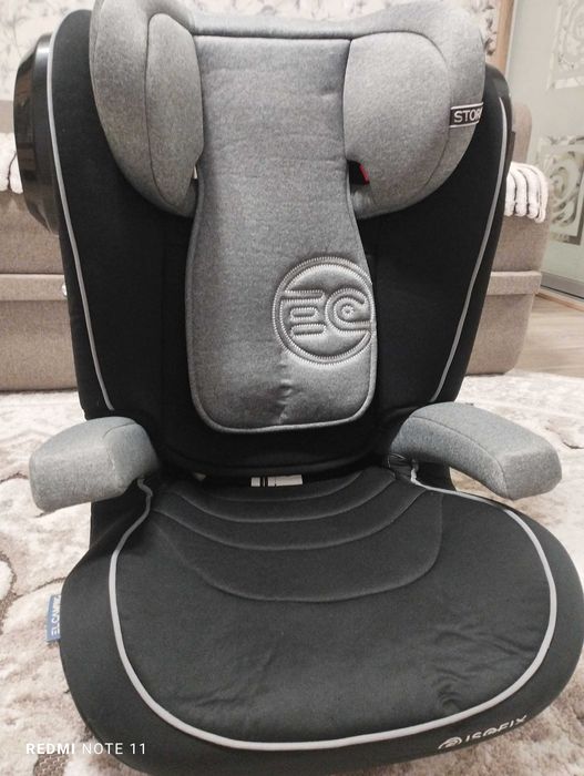 Дитяче автокрісло