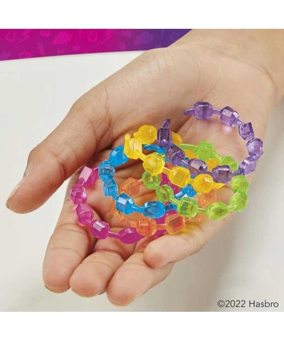 MLP Pony Interaktywny Kucyk IZZY z błyskotkami i dźwiękiem