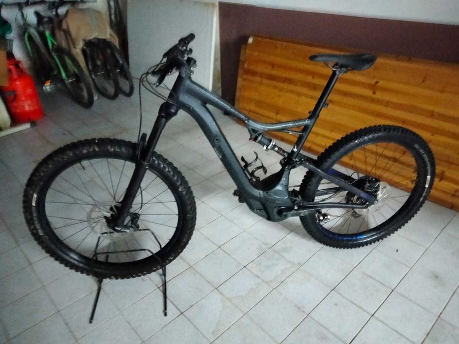 Bicicleta Elétrica Specialized Turbo Levo (Bateria NOVA)