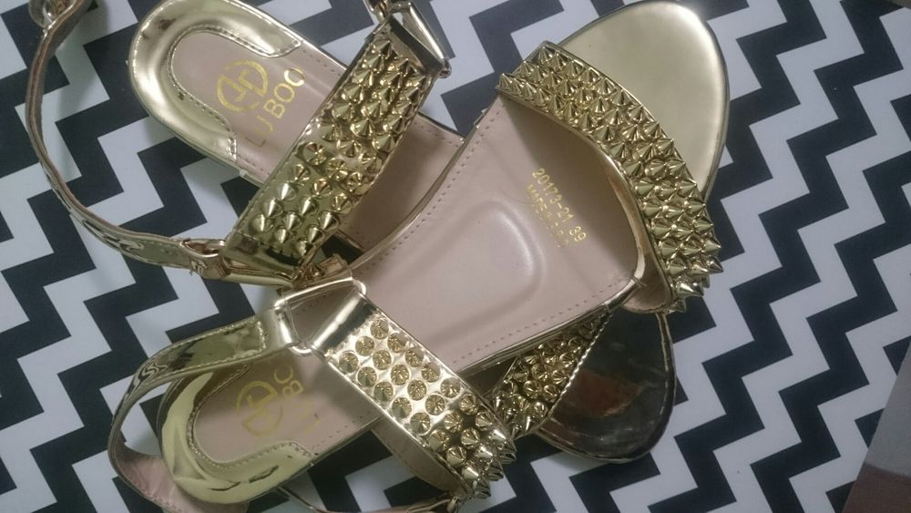 Nowe zloty sandały LU BOO