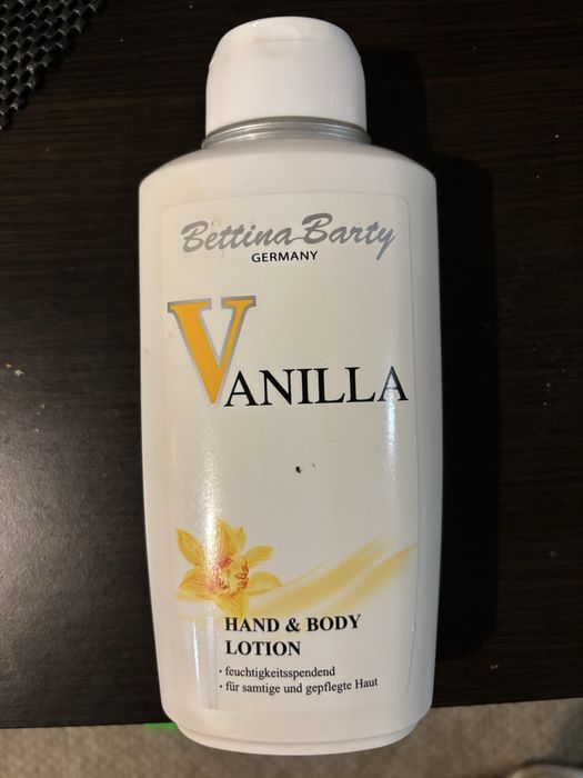 Лосьйон для тіла та рук Bettina Barty Vanilla