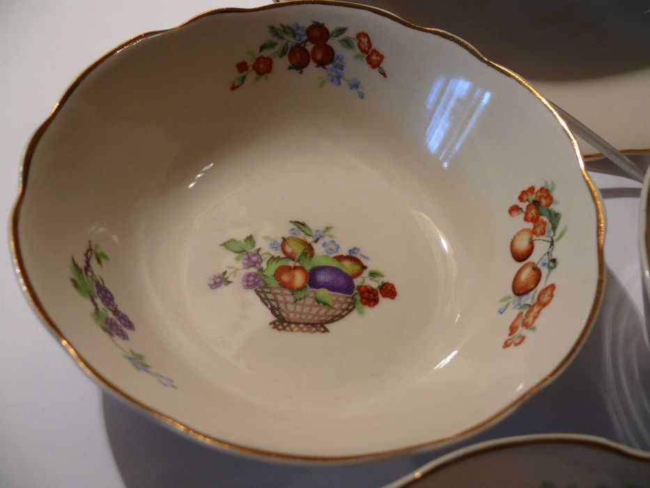 Kompotierki kolekcjonerski  fabryka porcelany Chodzież sygnowany.