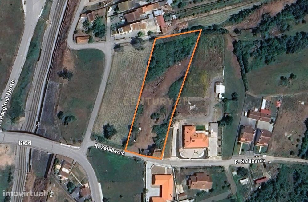 Terreno Urbano em Alfarelos com potencial para construção de moradias.
