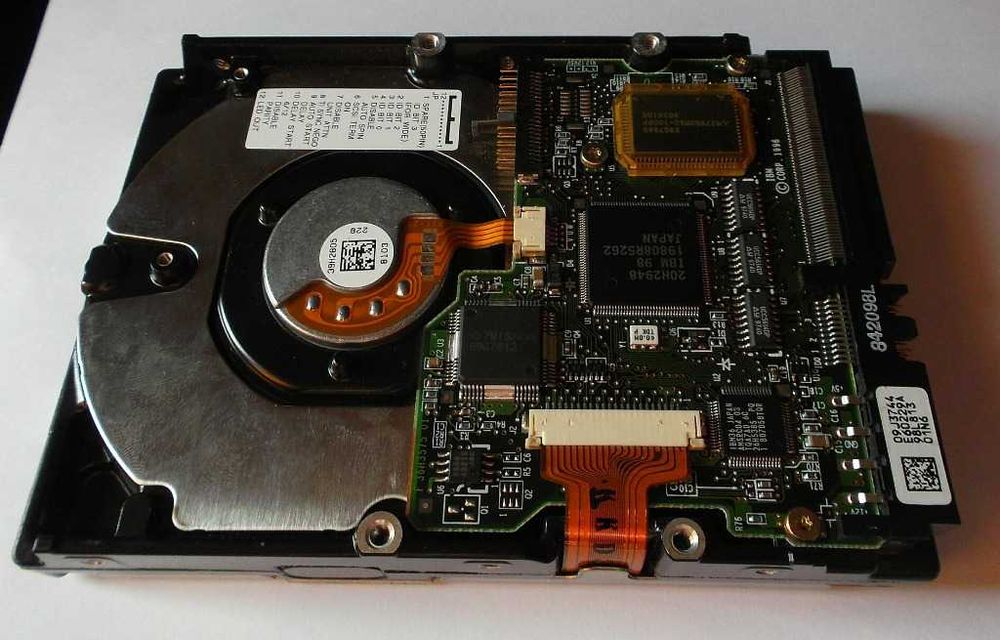 HDD 4,3 GB IBM DCAS-34330 SCSI 68 Pin Bdb Stan