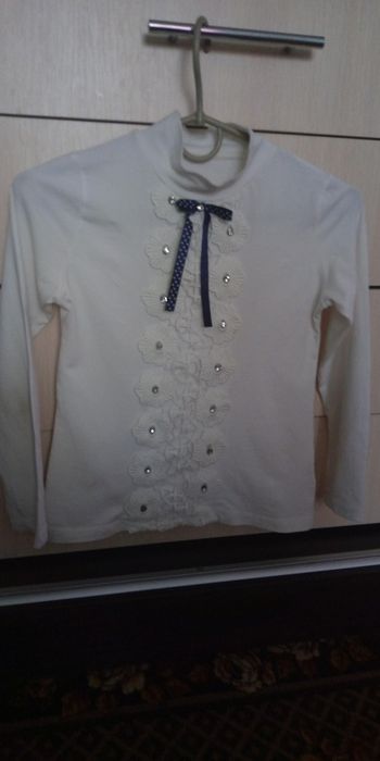 Гольф кофта блузка на 6-7років