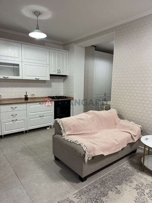 Оренда 3-кімнатної дворівневої квартири для великої сім’ї