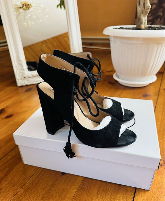 Замшеві босоніжки Steve Madden