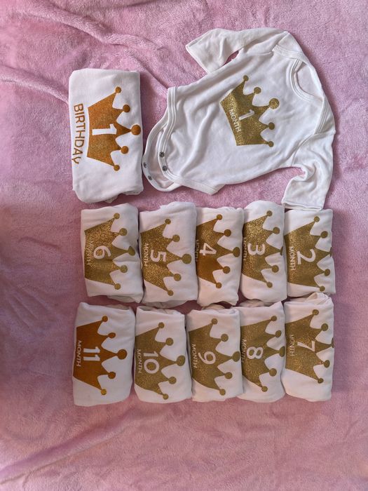 Боди на каждый комбинезон месяц боді на кожний місяць