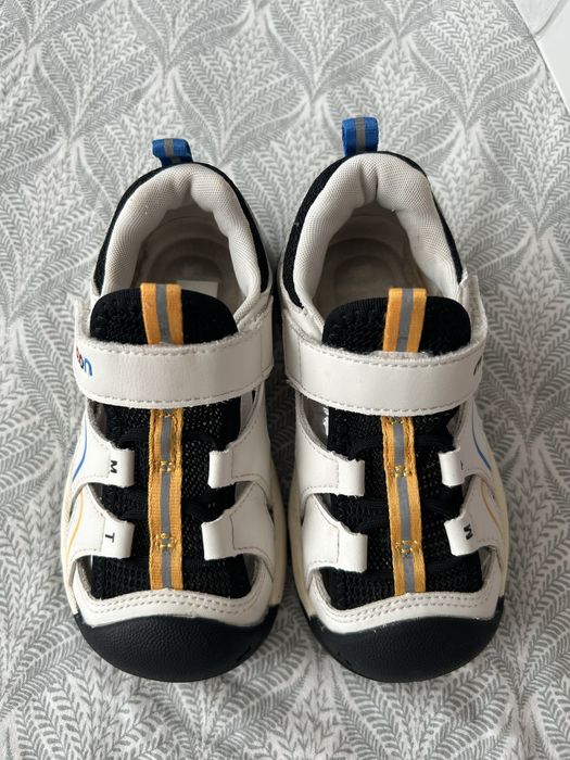 Літні кросівки ,сандалі 26р. 16см