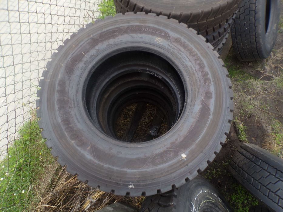 Opona 295/80R22.5 GOODYEAR OMNITRAC D (850 netto/szt.)