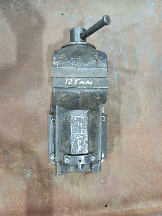 Лещата тіски СССР