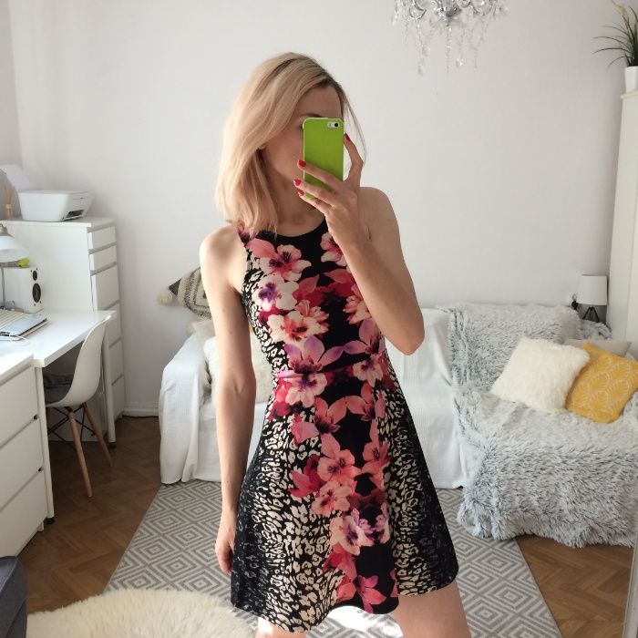 H&M sukienka czarna różowa kolorowa rozkloszowana letnia y2k XS 34