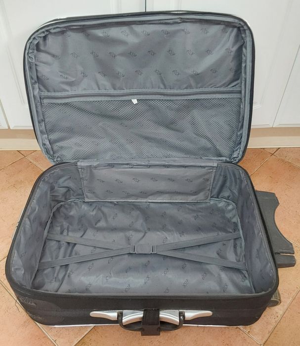 MALA DE VIAGEM DE PORÃO. Casa,Arrumação,Quarto,Passeio,Mudanças.