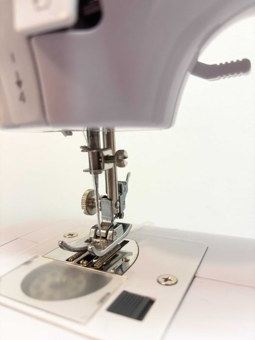 Máquina de Costura SOLAC Cotton 12.2