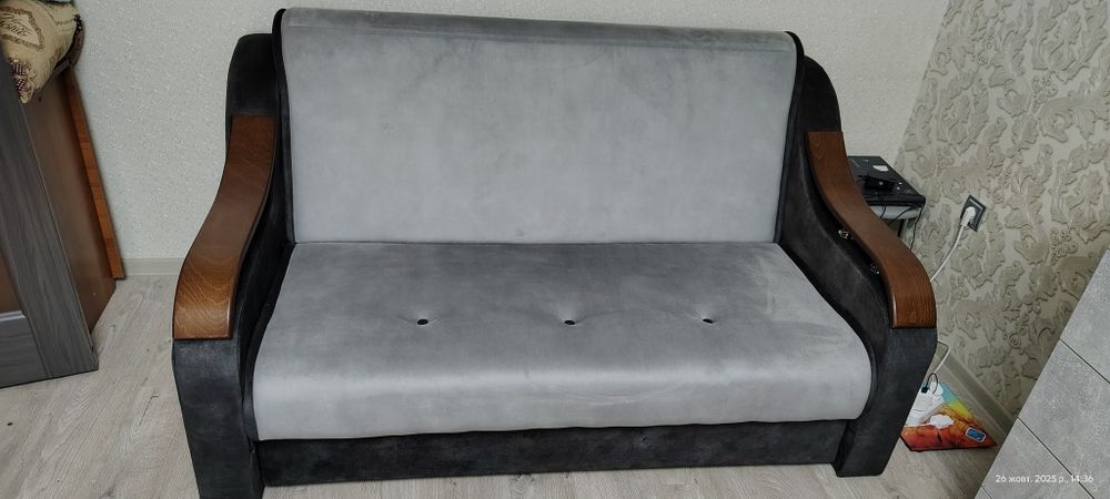 Продам новий диван