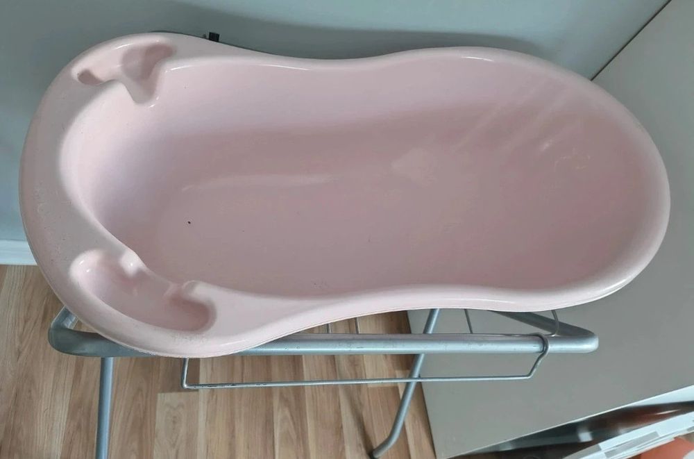 Wanienka ze stelażem