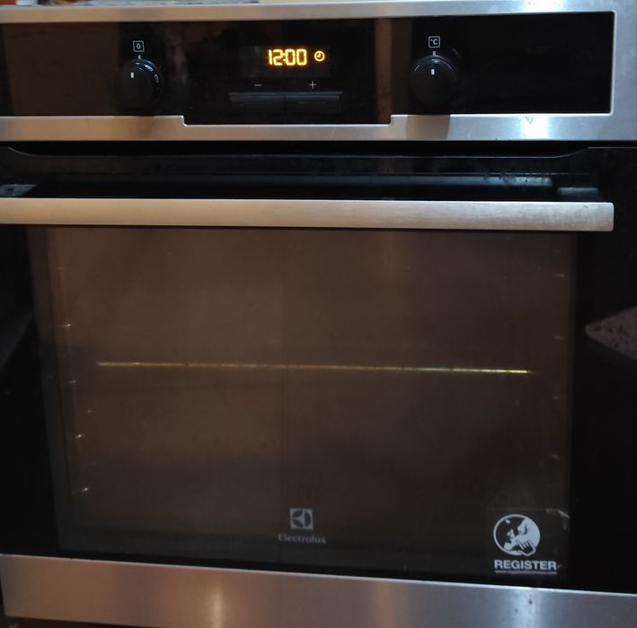 Духовка б у Electrolux