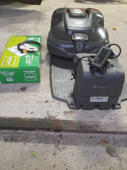 Robot koszacy Husqvarna Automower 315 + zestaw montazowy