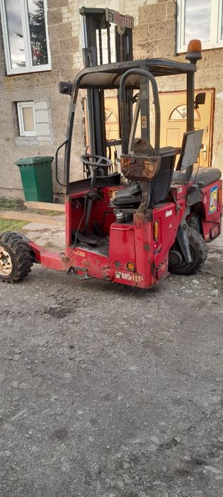 Wózek widłowy podwieszczany Moffett M4 25,3