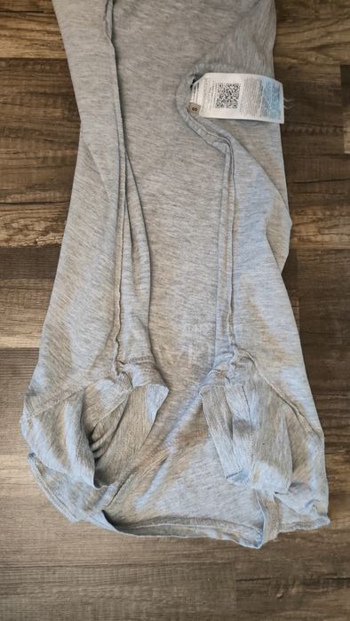 świeyny t-shirt GUESS