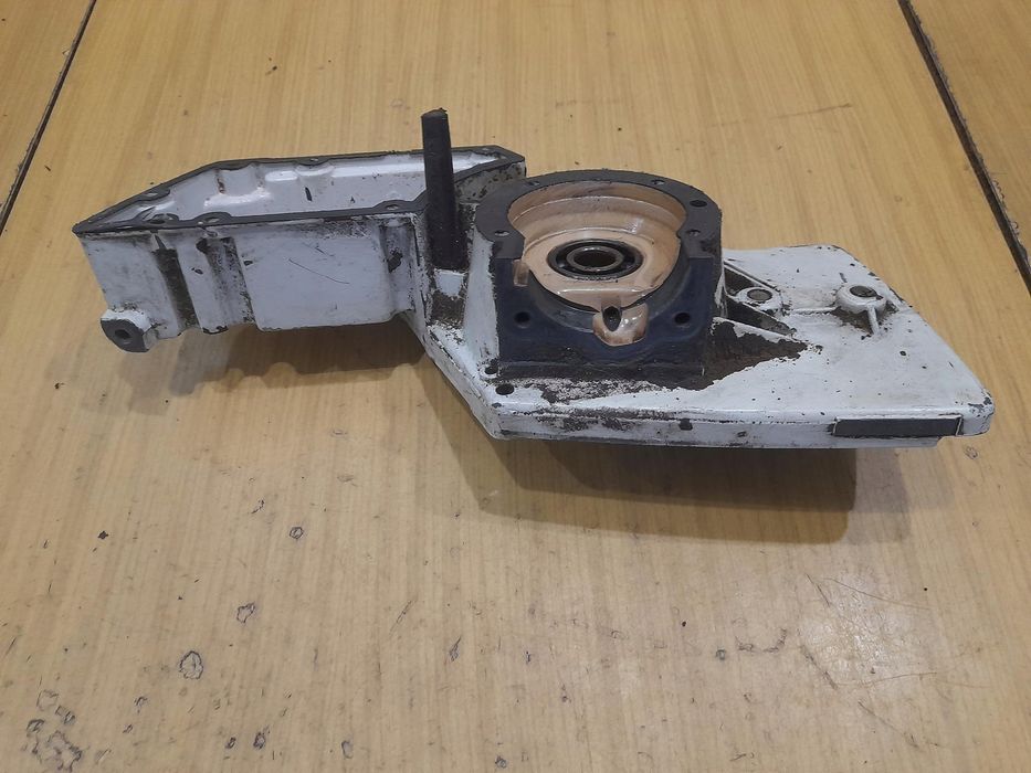 Stihl 08S Karter Obudowa Silnika Korpus Połówka
