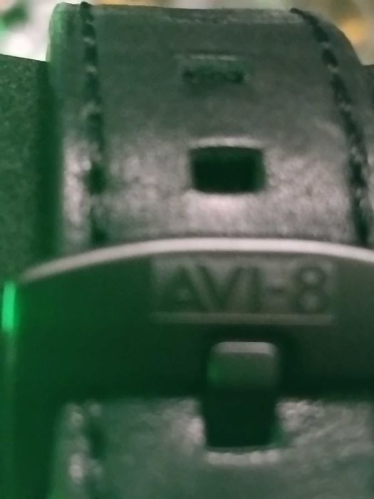 Relogio Piloto AVI-8 Hawker Harrier Mostrador de Carbono.Bom Estado.