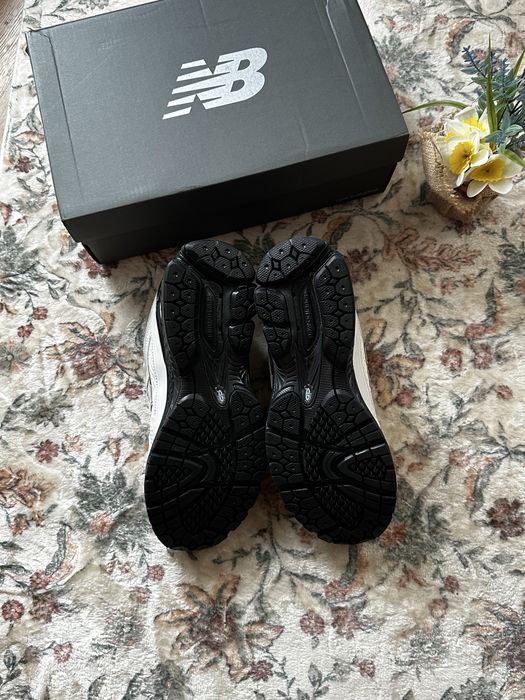 New Balance 1906R x Comme des Garçons – biało-czarne