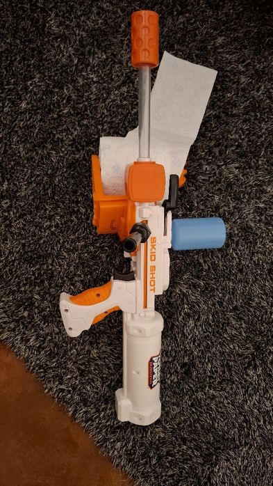 2 pistolas nerf como novas